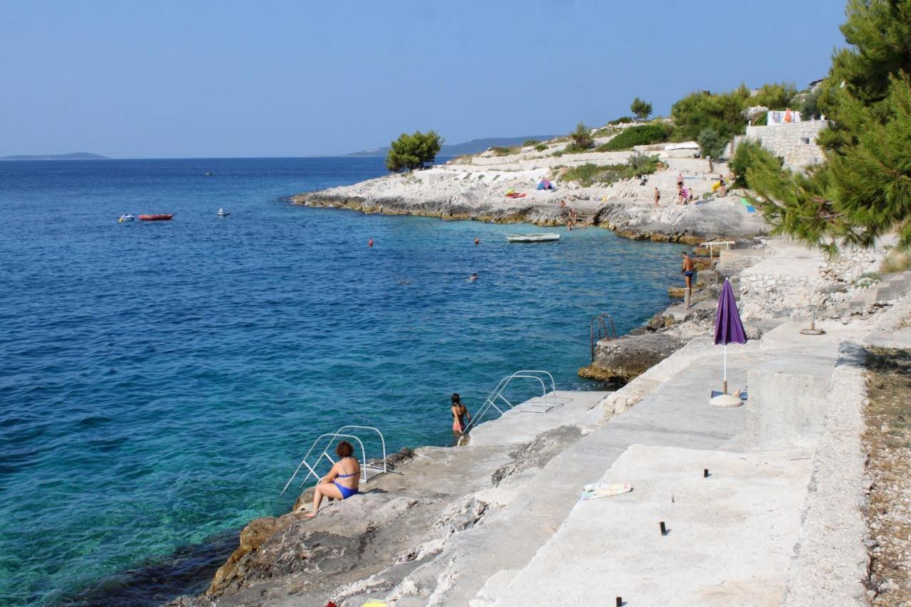 Apartments By The Sea Rastici, Ciovo - 11723 โตรกีร์ ภายนอก รูปภาพ