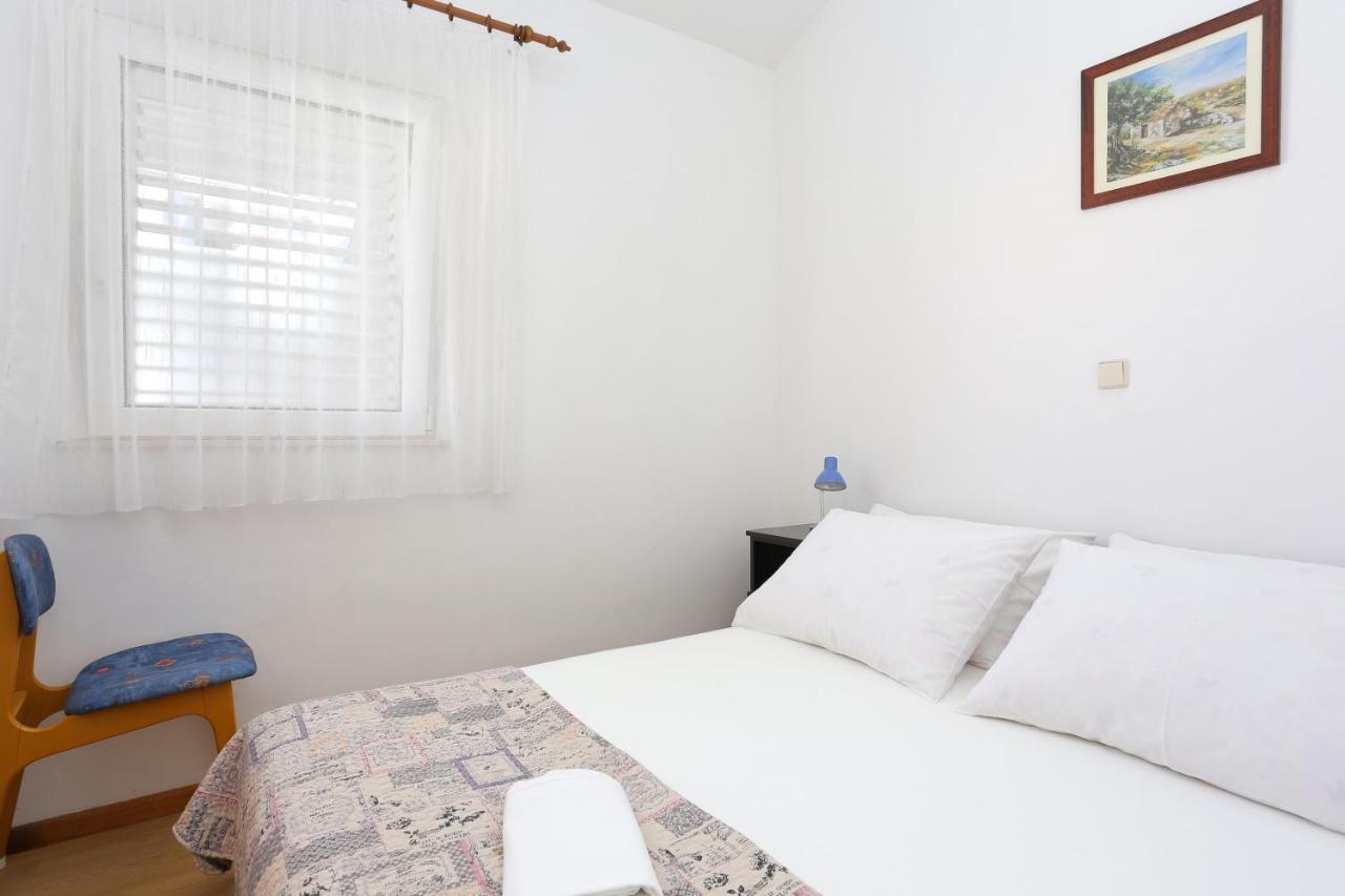 Apartments By The Sea Rastici, Ciovo - 11723 โตรกีร์ ภายนอก รูปภาพ
