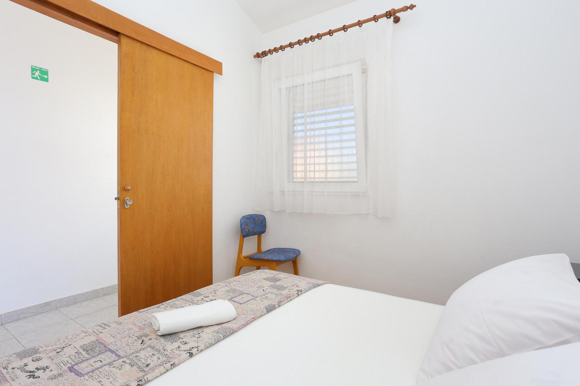 Apartments By The Sea Rastici, Ciovo - 11723 โตรกีร์ ห้อง รูปภาพ