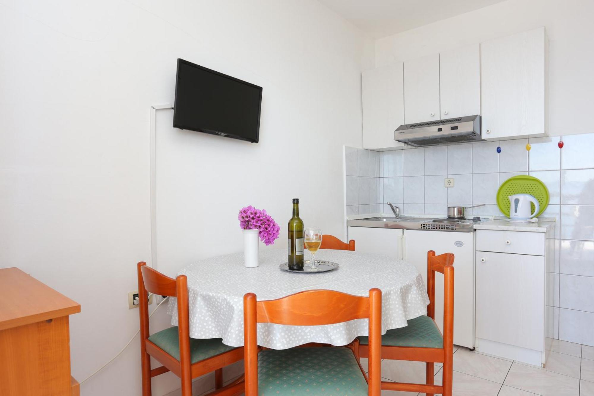 Apartments By The Sea Rastici, Ciovo - 11723 โตรกีร์ ห้อง รูปภาพ